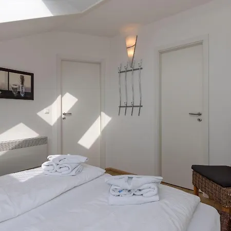 Yachthafenresidenz-wohnung-8412-872 Апартаменты